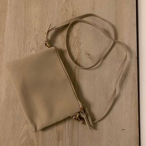 Gap crossbody